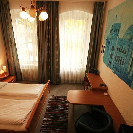 Hotel - Pension Am Schloss Bellevue Berlin Room photo