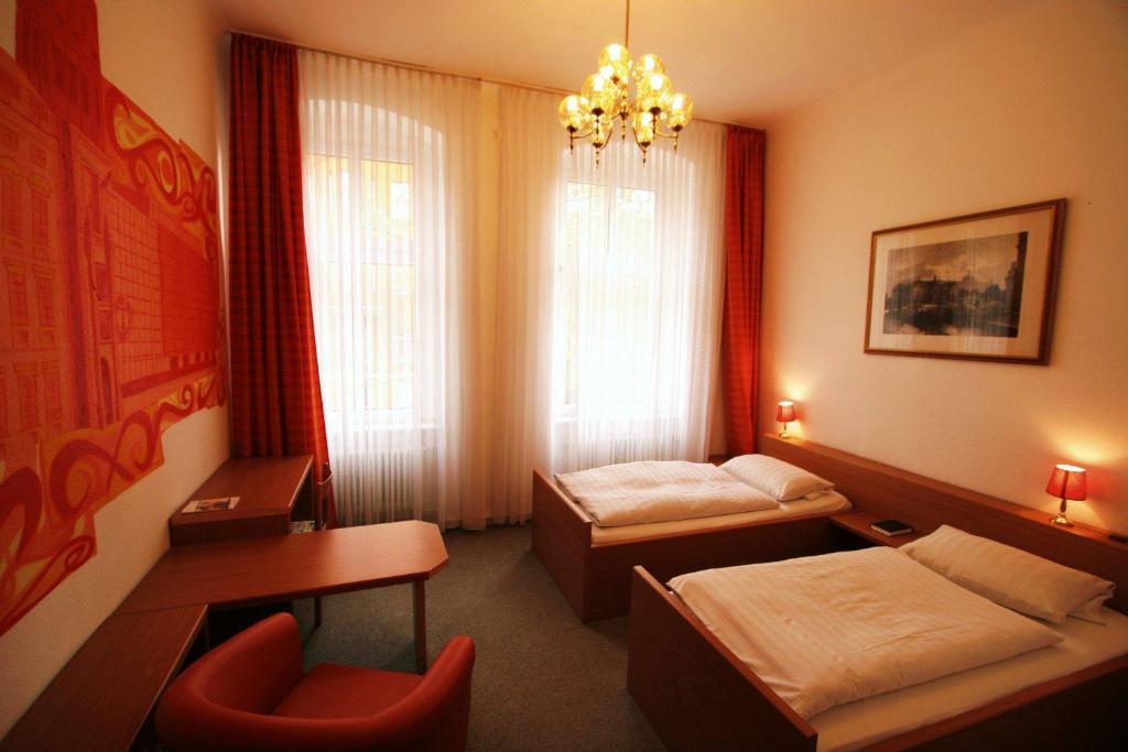 Hotel - Pension Am Schloss Bellevue Berlin Room photo